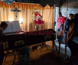 Escenas de dolor se vivieron este domingo en el hogar de Jessy Guadalupe Izaguirre Rodríguez, la menor que murió por una descarga eléctrica. Foto: Gissela Rodríguez/El Heraldo.