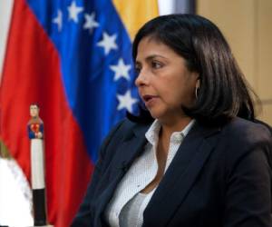 'Departamento de Estado estadounidense no abandona sus prácticas ilegítimas y violatorias del Derecho Internacional en su injerencismo contra Venezuela', escribió la canciller en su cuenta de Twitter.