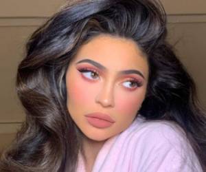 Kylie Jenner es una de las jóvenes más ricas del planeta gracias a su línea de maquillaje. Foto: Instagram