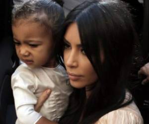 Kim Kardashian es una madre y jefa muy exigente. Foto AFP