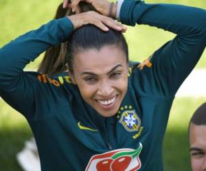 Marta fue elegida por sexta vez como la mejor jugadora del mundo en septiembre, quedando por encima en el podio de Lionel Messi y Cristiano Ronaldo. Foto: AFP