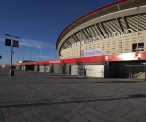 El alcalde de Madrid José Luis Martínez-Almeida dijo que la ciudad está entusiasmada de recibir la final de la Liga de Campeones en agosto si la UEFA decide cambiar la sede original de Estambul. Foto: AP.