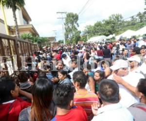 Recientemente, el Congreso Nacional aprobó un decreto encaminado a suspender el cobro de los 200 lempiras para la emisión de tarjetas de identidad. Fotos: Jimmy Argueta/ EL HERALDO.