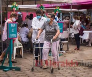 La edad mínima para vacunarse en Nicaragua es de 55 años. Foto: Wilmer López/ La prensa