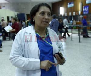 La presidenta del Colegio Médico de Honduras, Suyapa Figueroa, recomendó nombrar a quienes obtuvieron altas calificaciones.