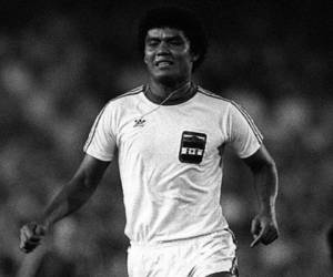 Roberto 'El Macho' Figueroa luciendo la camisa de Honduras en el Mundial de España en 1982.
