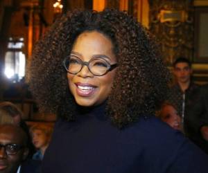 Winfrey dejó de lado su usual recomendación de un libro y citó en vez 7 de sus favoritos, desde “The Fire Next Time” de James Baldwin hasta “Devotions” de Mary Oliver. Foto: AP.