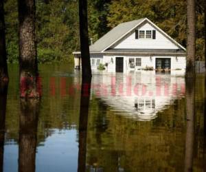 La localidad de Wilmington, con 120,000 habitantes, estaba prácticamente aislada por las inundaciones causadas por Florence.