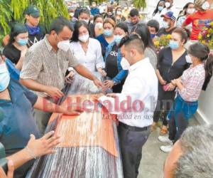 El jueves fueron sepultados los restos de Jorge Posas en medio del dolor y la consternación de amigos y familiares.