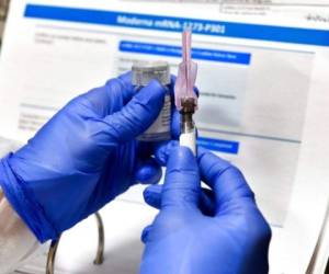 Una posible vacuna contra el coronavirus en un laboratorio en Binghamton, Nueva York, el 27 de julio del 2020. Foto: AP