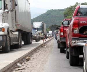 Trafico vehicular salida hacia el sur