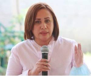 Zoila Cruz, titular de Sedis, dice que el bono ayudará a reactivar la economía.