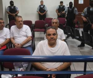 El expresidente de El Salvador, Elías Antonio Saca es enviado a juicio por el desvio de 301 millones de dólares. Foto: AFP