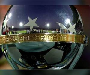 Autoridades de Conmebol entregarán este miércoles la Copa Sudamericana al Chapecoense (Foto: Internet)