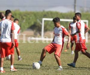 Héctor Vargas se siente con un plantel más competitivo para dar una mejor pelea en el torneo Clausura de la Liga Nacional. Foto: Juan Salgado