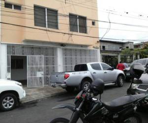 En estos apartamentos de Las Colinas, en Tegucigalpa, se montó un operativo en busca de droga / Noticias de Honduras / Sucesos de Honduras.