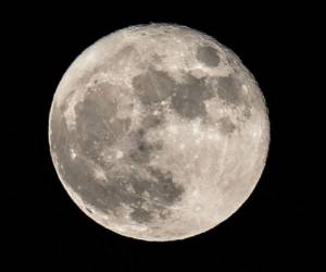 A diferencia de nuestro planeta, la Luna no tiene placas tectónicas. (Foto: AFP)
