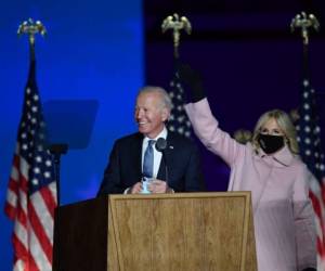Biden no cantó victoria pero se mostró optimista sobre los resultados que se esperan de algunos estados clave como Georgia y Pensilvania. Foto AFP