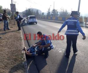 Tras el percance la víctima resultó con varias fracturas principalmente en su pierna izquierda. (Foto: El Heraldo Honduras)