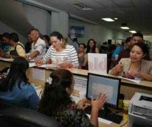 A los ingresos exentos también se les suman los 40,000 lempiras de gastos médicos y educativos.