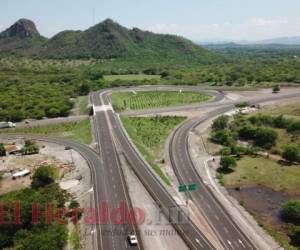 Un total de 96 kilómetros del Canal Seco ya fueron pavimentados, solo faltan cinco kilómetros de la primera etapa. Foto: EL HERALDO.