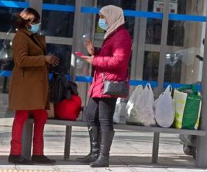 El país ha vacunado completamente a 1.1 millones de personas y 1.6 millones se preparan para recibir la segunda dosis, de acuerdo con el Ministerio de Sanidad. Foto: AP