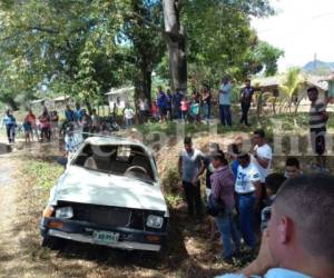 Este es el vehículo en el que se trasladaban las personas que resultaron heridas en el accidente en Choluteca (Foto: EL HERALDO Honduras)