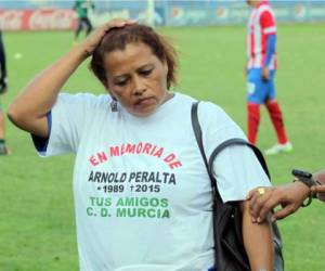 Celina Sosa, madre del fallecido jugador Arnold Peralta.