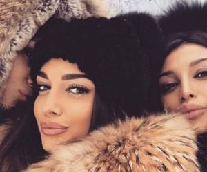 Estas hermosas y sensuales italianas están alborotando las redes sociales. Muchos creen que son las Kardashian de Europa. Foto: Instagram