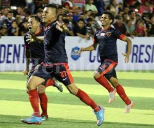 El Gremio de Guascorán celebra la eliminación de Motagua. Ahora, se las verán ante el Juticalpa FC en la ronda 2. Foto: Grupo Opsa.