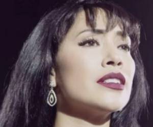 Maya Zapata interpretará a Selena Quintanilla en la próxima serie de TNT. Foto captura Telemundo