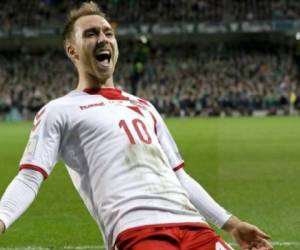 Eriksen metió el triplete que le dio el gane a Dinamarca ante Irlanda. Foto: AFP