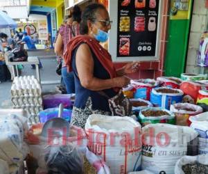 Un total de 28 de los 30 productos básicos para la alimentación de los hondureños subieron de precio en diciembre. Foto: El Heraldo