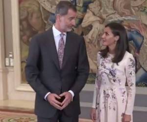 La fugaz equivocación de Letizia no pasó desapercibida y fue su esposo en primero en notarlo y a la vez corregirla.