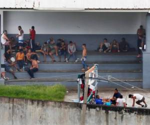 Cientos de migrantes permanecen el albergues en diferentes estados de México. Foto: Agencia AP.