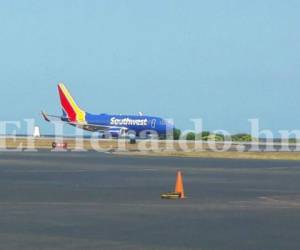 El Boeing 737 venía de Costa Rica con rumbo a Baltimore y durante la toma a tierra de la aeronave no se registró ningún hecho que lamentar, foto: El Heraldo.