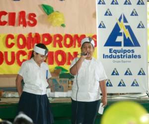 Los estudiantes de la Villa Olímpica fueron los ganadores durante el año 2016 del concurso que impulsa Equipos Industriales para fomentar el ahorro de energía eléctrica. Foto: EL HERALDO.