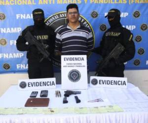 El detenido fue identificado como César Agusto Medina (37), quien es conocido en el mundo criminal con el alias de 'Murdog' o 'Maestro'.