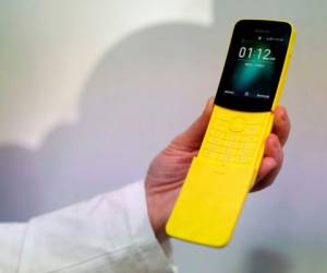 Nokia espera grandes ganancias con este lanzamiento. Con un costo en Europa de 80 euros, el celular tendrá una cámara de 2 Megas, tiene tecnología 4G, Wi-Fi, Bluetooth, GPS y trabajará con una tarjeta SIM. Foto: AFP
