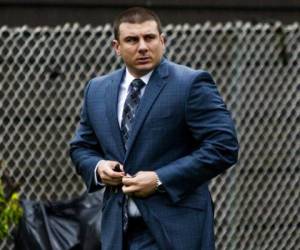 Daniel Pantaleo, el policía de Nueva York acusado en el caso de un hombre negro que murió asfixiado cuando era detenido. Foto: AP.