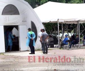 El centro de triaje del Juan Pablo II recibe gran afluencia de pacientes a diario, a tal sentido que da consulta a cerca de 600 pacientes al día. Foto: Alex Pérez/El Heraldo