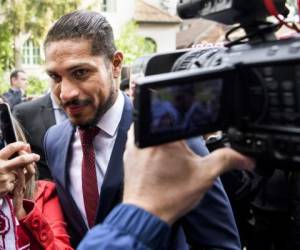 'No hice absolutamente nada que me pueda complicar, porque soy jugador profesional, me cuido, sé lo que puedo tomar y lo que no', dijo Paolo Guerrero. (Foto: AP)