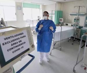 Las autoridades dijeron que se va a sanitizar la totalidad del hospital en las próximas horas.