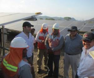 Los miembros del Gabinete energético supervisaron los proyectos del sur.