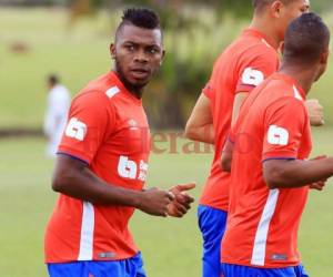 Tras la llegada de Manuel Keosseián, el lateral izquierdo no ha tenido mucha participación con el equipo, pero espera ser de la partida el domingo. Foto: EL HERALDO