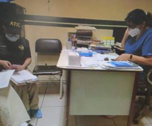El hospital Manuel de Jesús Subirana de Yoro se llevó a cabo una inspección sobre un caso de compras irregulares. Foto: Cortesía MP.