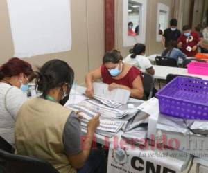 Ocho días le quedarían al CNE para adjudicar el TREP sin la reforma. Foto: El Heraldo