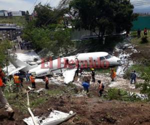 En el avión viajaban seis personas que fueron trasladados a centros hospitalarios de la capital hondureña.