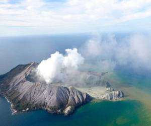 La Agencia Nacional de Gestión de Situaciones de Emergencia declaró que la erupción volcánica era 'moderada'. Foto: AP.