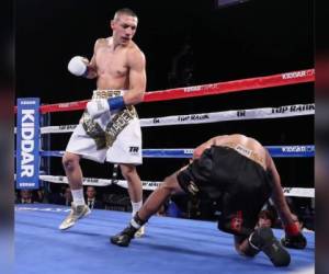 El boxeador hondureño Teófimo López dominó la pelea ante el mexicano Daniel Bastien (Foto: Twitter @trboxeo)